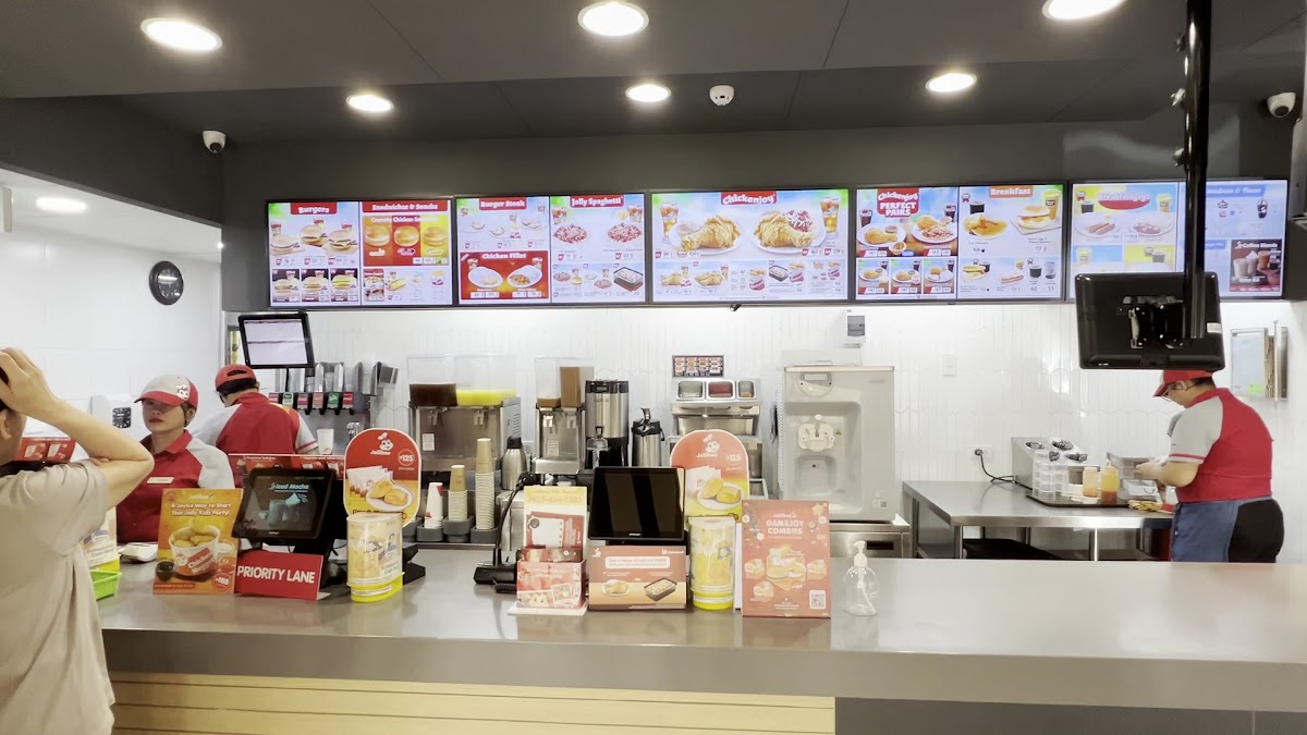 Jollibee Ap Reyes- Evangelista Prc