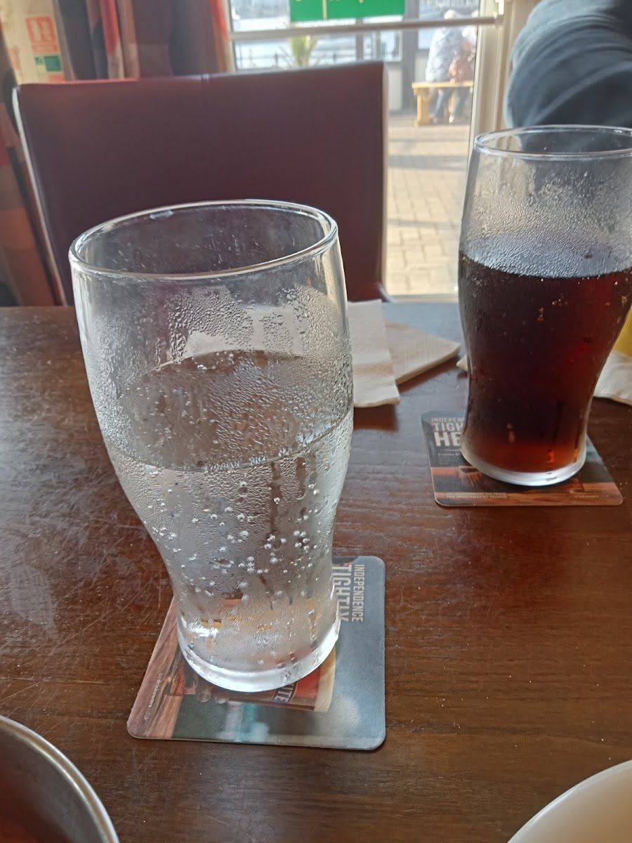 Mount Batten Bar photo 8